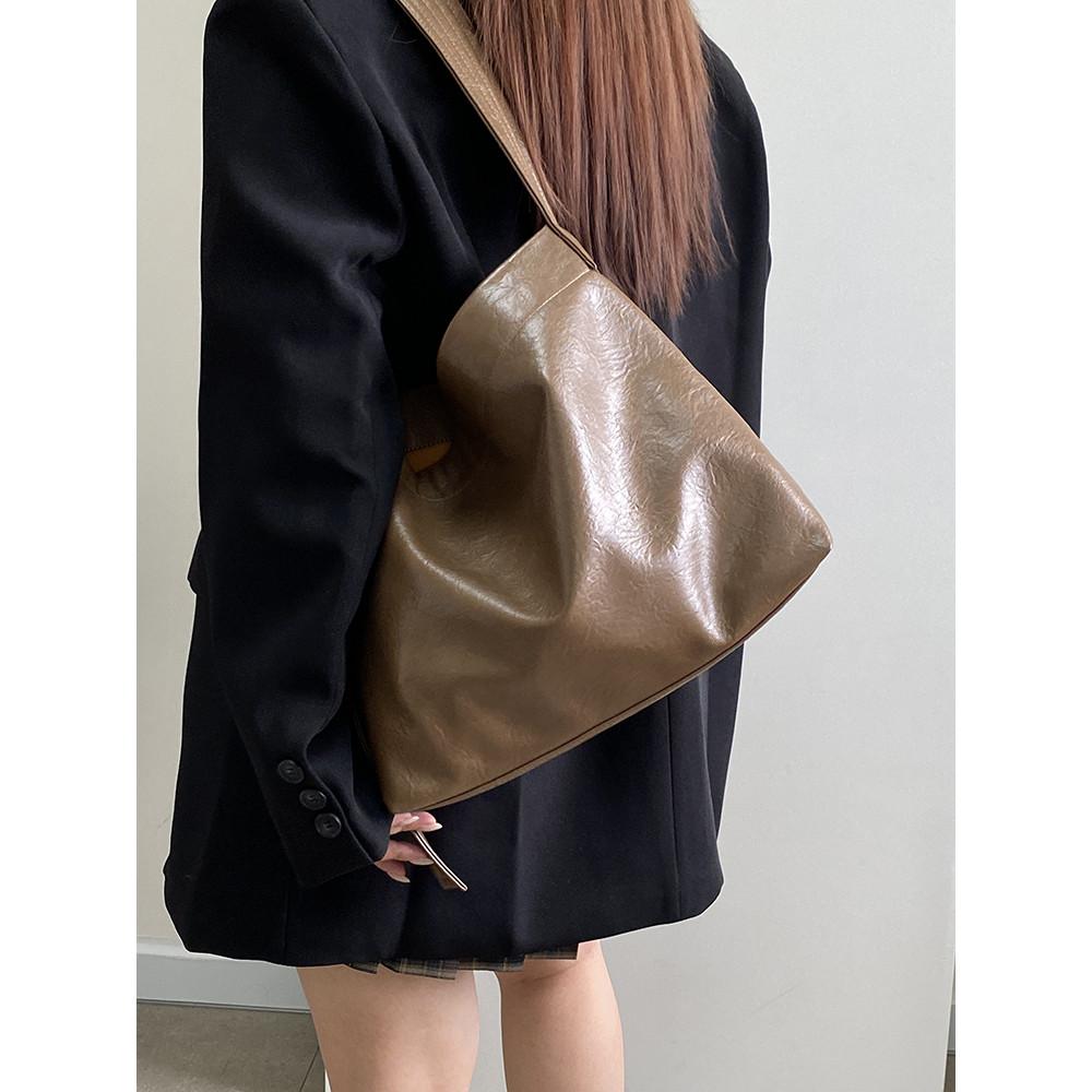 Ielgy Autumn Winter Retro Soft Leather Large Capacity Tote Bag