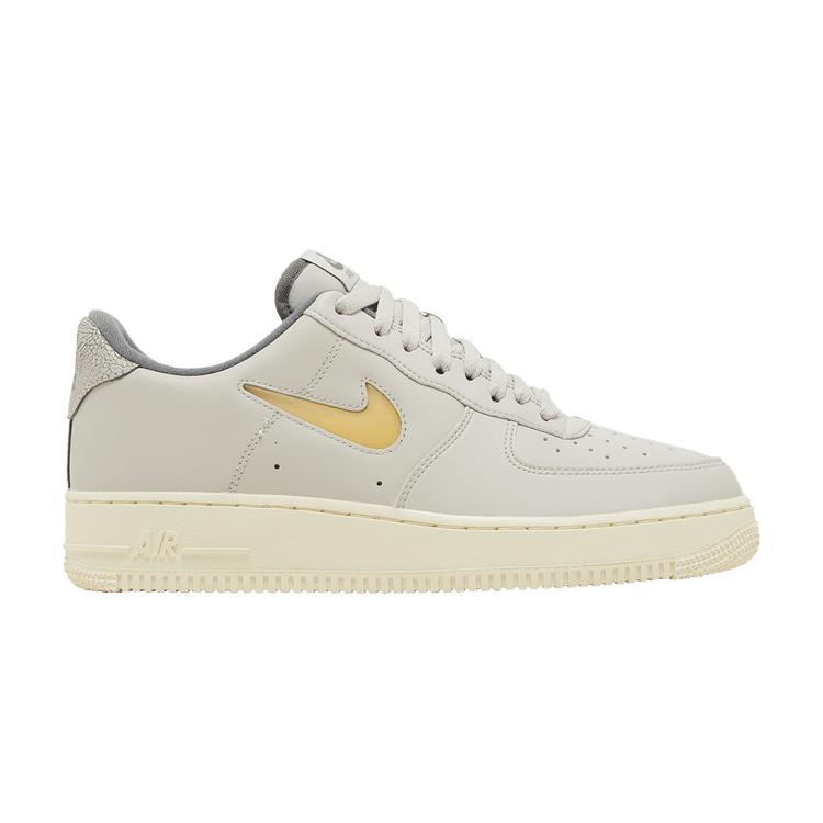Nike Air Force 1 07 LX Светлая кость 46