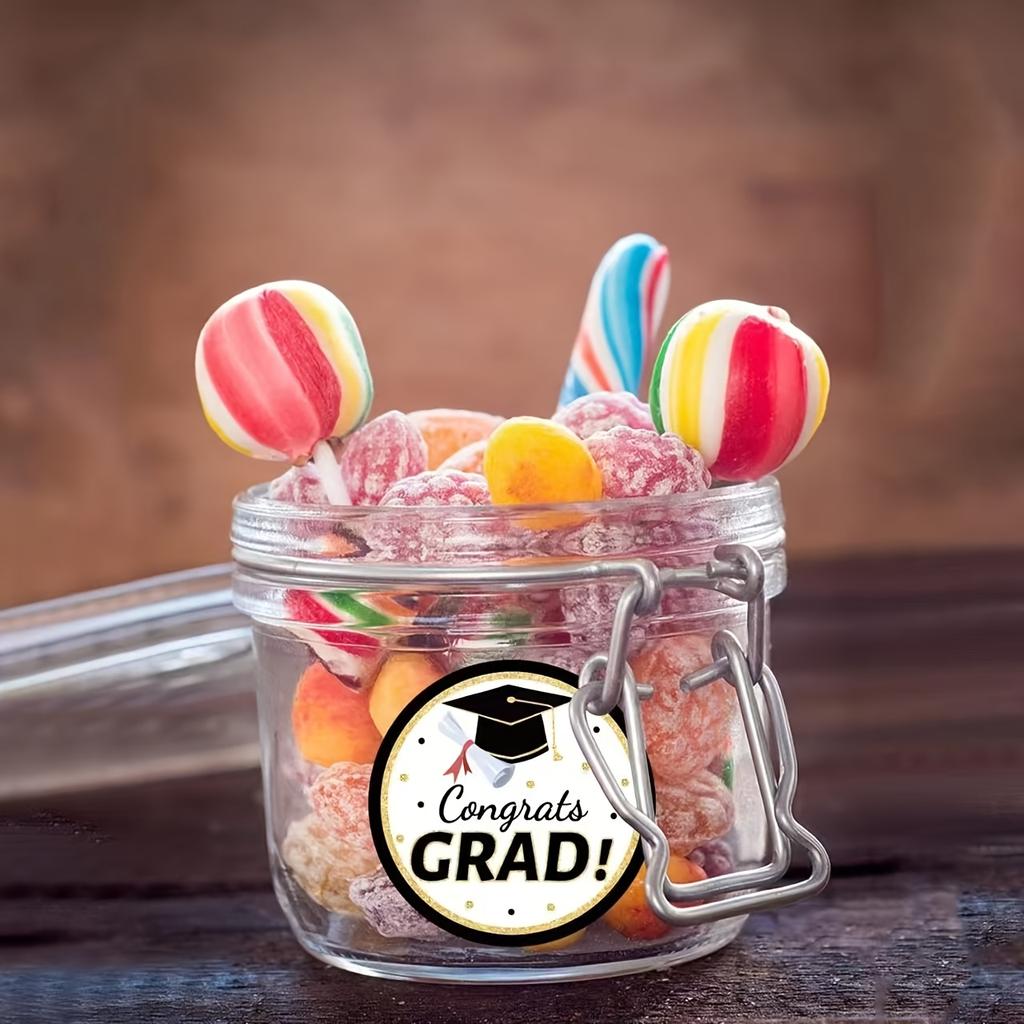 500 Stickers Per Roll for Graduation Season, Featuring Round Non-Drying Adhesive Labels for Caps And Celebration Events.