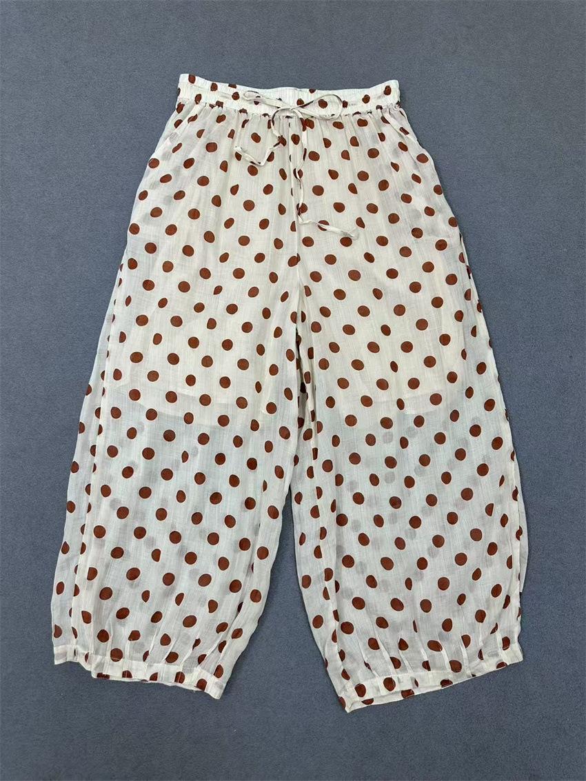 

Johnature Летние шорты-блумеры в горошек, эластичный пояс на завязках, удобные, дышащие, свободные, повседневные женские брюки One Size красный