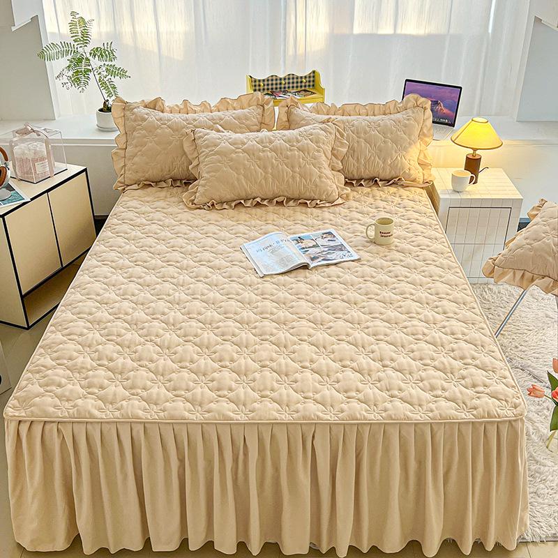 Set Grembiule da Letto Trapuntato Monocolore: Protezione per Materasso e Federe Antiscivolo e Antipolvere