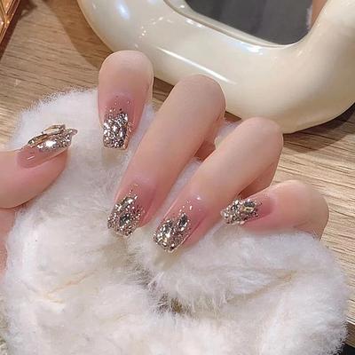 Künstliche Nägel – Nageltips & künstliche Nägel