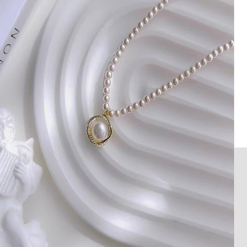 Millet Bead Necklace Women's Design Sense High Niche Exquisite Diamond-encrusted Pearl Pendant Collarbone Chain Temperament Neck Chain