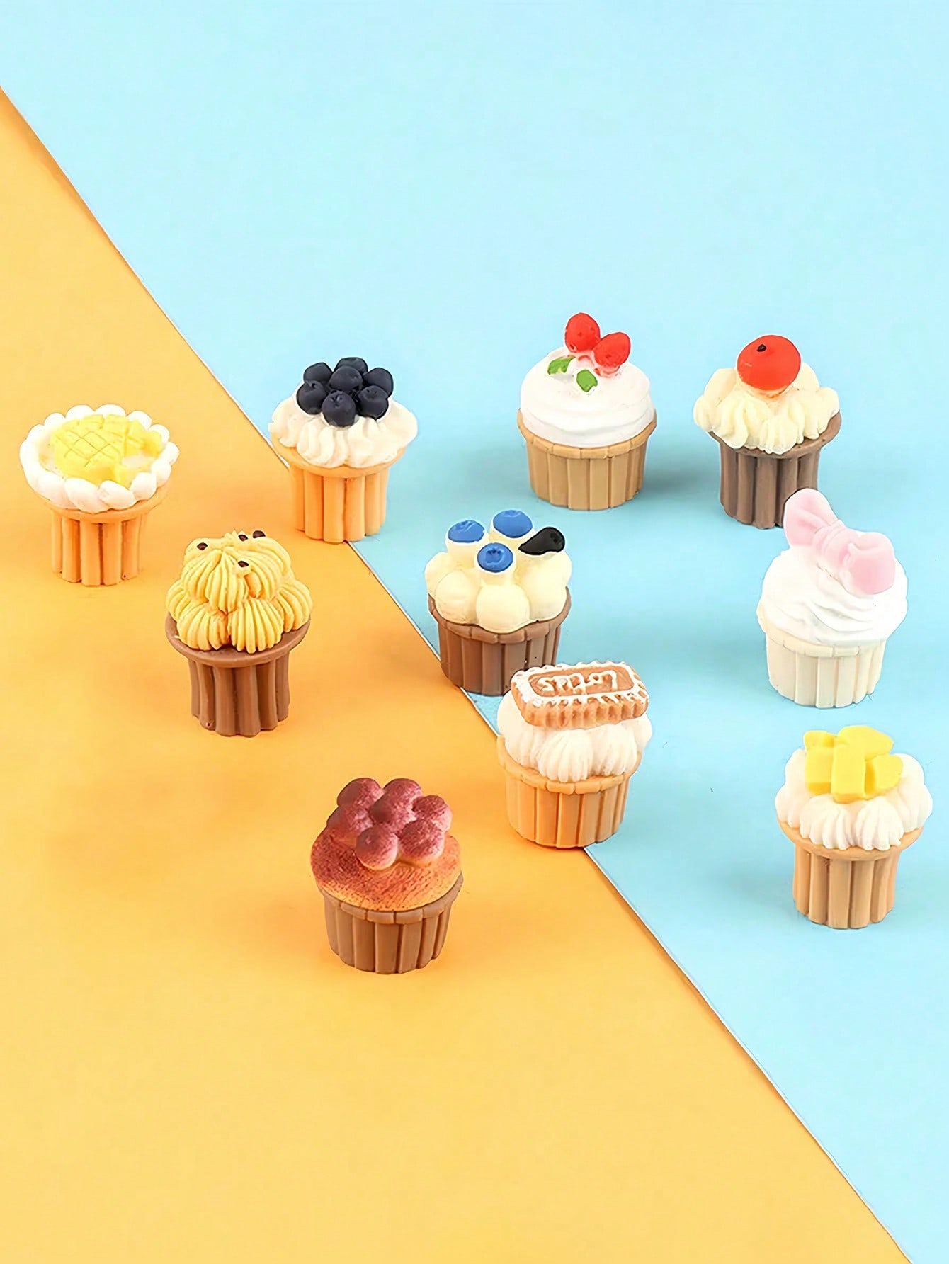 

10 шт. Случайный стиль Сделай сам Миниатюрный Реалистичный 3D Фруктовый торт Симуляция Набор игрушек Подходит для декора автомобиля, декора игрового домика, декора дома S