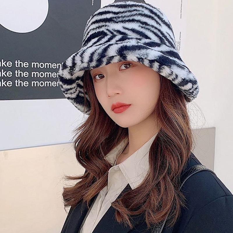 Caps with Flat Top for Warm Keeping Fuzzy Caps with Full-Covered Zebra Grain Decoration Hats Unisex Women Men
