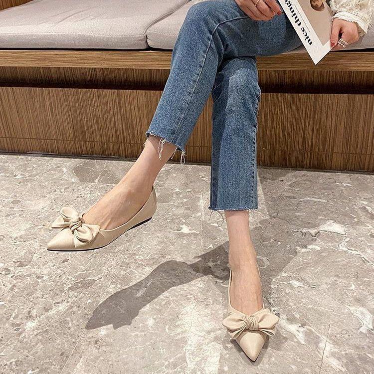 Marke 2025 Herbst neu spitze flacher Boden weiche Oberfläche Lederschuhe Damen Schleife lässig vielseitig Arbeit Doudou einzeln dünn