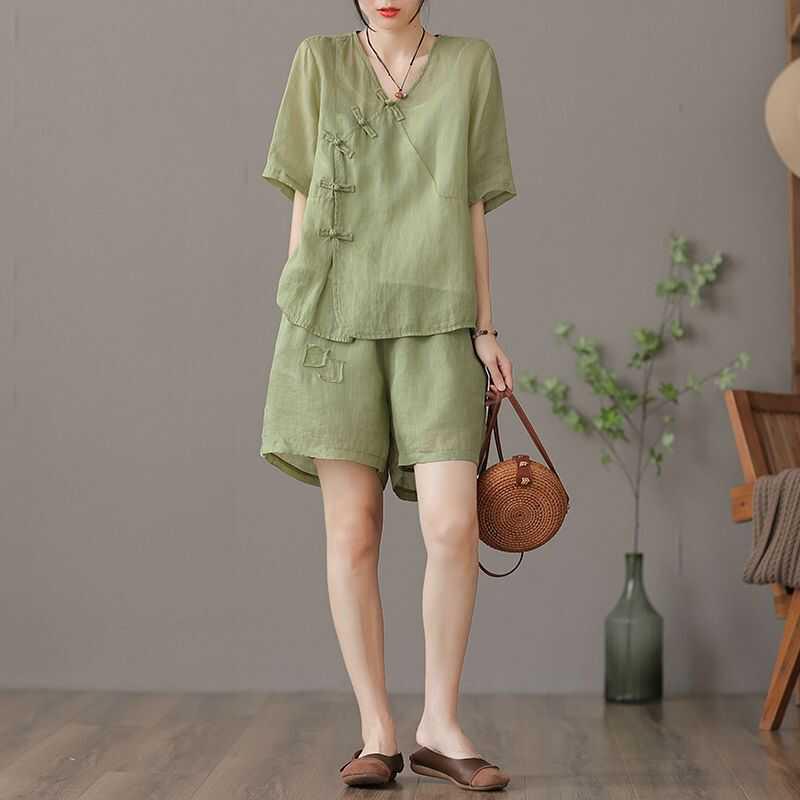 New Chinese Retro Cotton-Linen Shorts Set: Women s National Style Frog Button Shirt & Wide-Leg Pants. M
