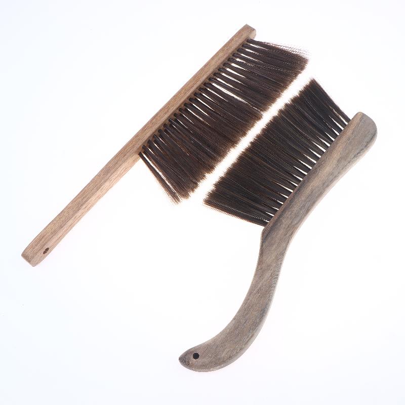 Long Handle Soft Bristle Chicken Wing Wood Bed Dust Cleaning Brush Household Bedroom Floor Cleaning Tool