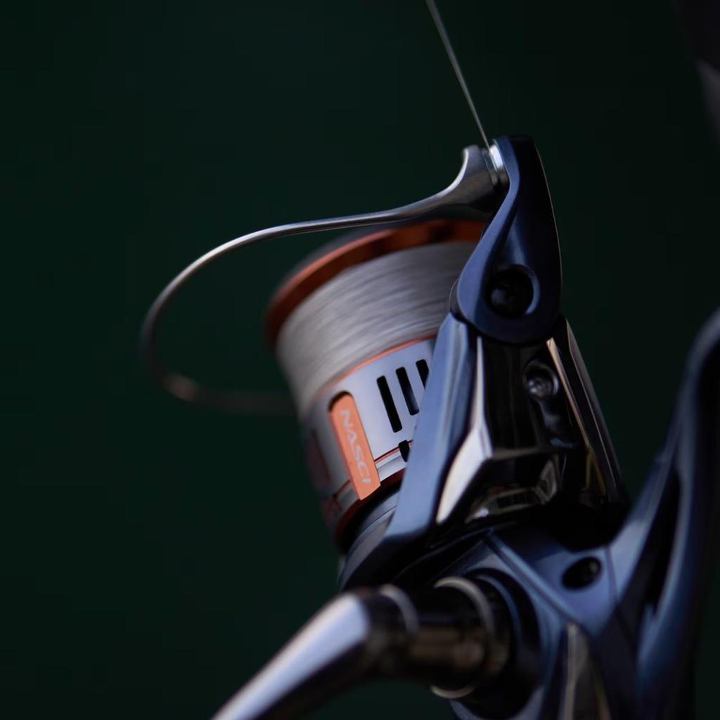 Shimano 26 Nasky 4000 Spinning Reel