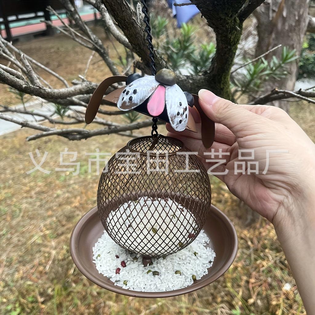 Metal Outdoor Wild Bird Feeder Squirrel-proof Bird Feeder for Garden Patio Outdoor Decoration