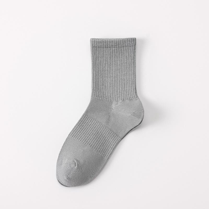 Female Spring and Autumn Pure Color Antibacterial Deodorant Sweat Absorption Anti Pilling Movement Tube Socks