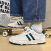 Atmungsaktive neue All-Match-Skateboardschuhe für Herren im Sommer für Herren, lässiger Sporttrend, kleine weiße Schuhe, rutschfeste Sneakers mit weicher Sohle