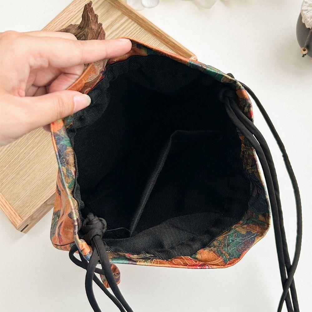 Silk Material Retro Handbags Drawstring Closure Storage Function Embroidery Silk Bags Embroidery Design Drawstring Purse