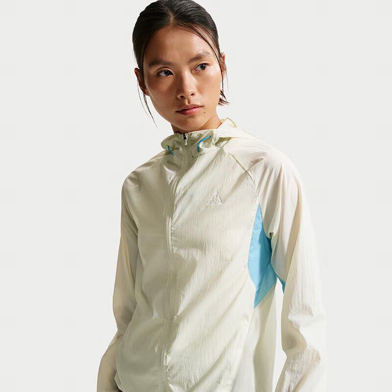 Nike Women's Fashion Woven Jacket