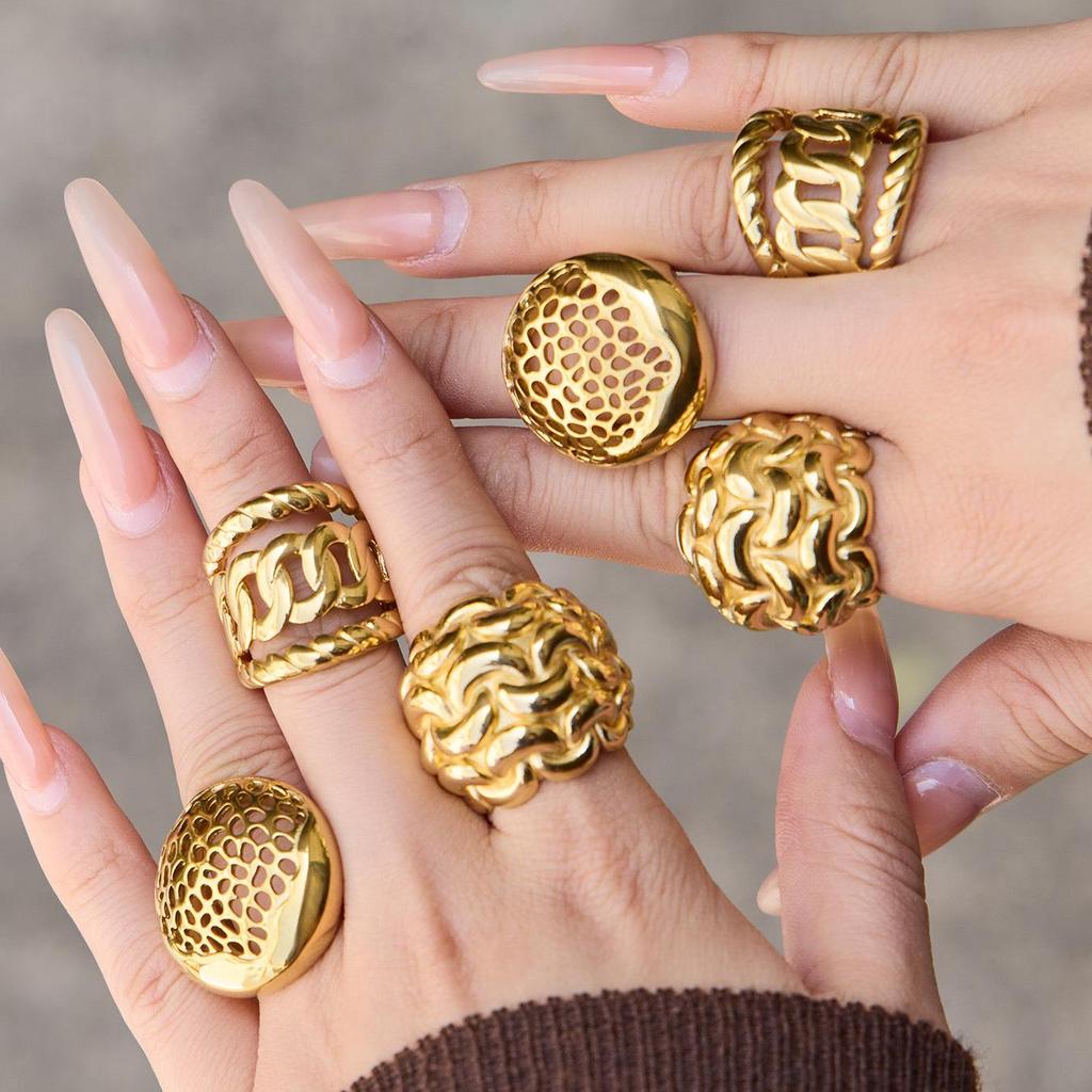 18K Gold Plated Stainless Steel Hollow Ring – Exaggerated Design, Fashionable, Versatile European & American Jewelry