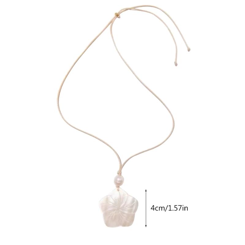 Natural Seashells Necklace Ocean Theme Plum Blossom Pendant Clavicle Chain for Women Girl Holiday Summer Jewelry Gift