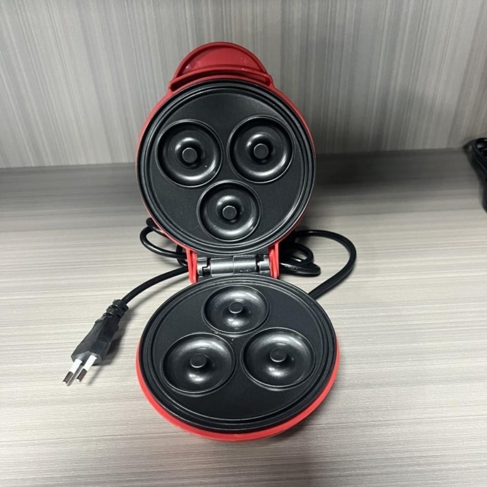 Electric Baking Pan Mini Waffle Maker Quick Heat-Up Waffle Machines  Snacks Making