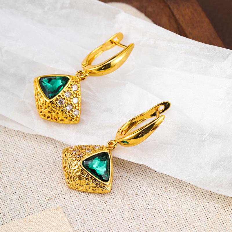 High-End Gold Earrings with Inlaid Emerald Rhombus Gemstones - Women's European & American Retro Style