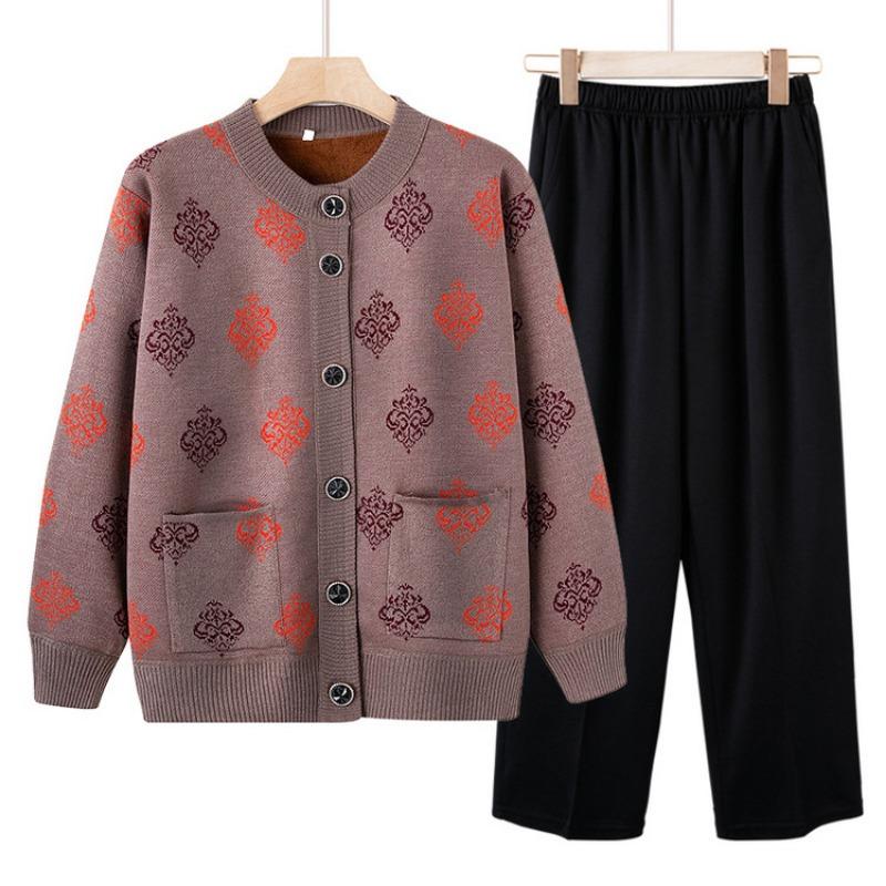Grandma Autumn and Winter Plush Sweater Cardigan Middle-aged and Elderly Women's New Mother's Knitted Sweater Jacket Thickened Top