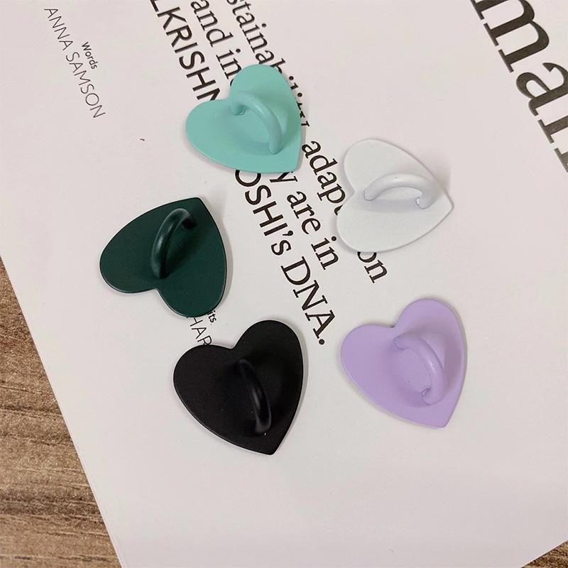 New Cute Phone Case Finger Ring Holder Adhesive Metal Heart Phone Case Stand Buckle Fashion Clasp Keychain Charms Jewelry