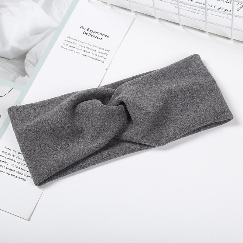 

Korean-style fashionable and sweet knotted headbands, comfortable and elegant hair accessories for women, 2-piece set for face washing and hair tying 2 pack серый