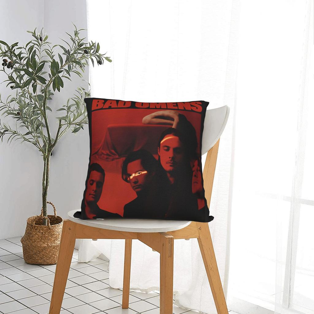 Bads Omensss Do You Feel Love Tour Pillow Cover Vintage Pillow Case For Chair Sofa Home Decor Soft Pillowcases Gift Idea