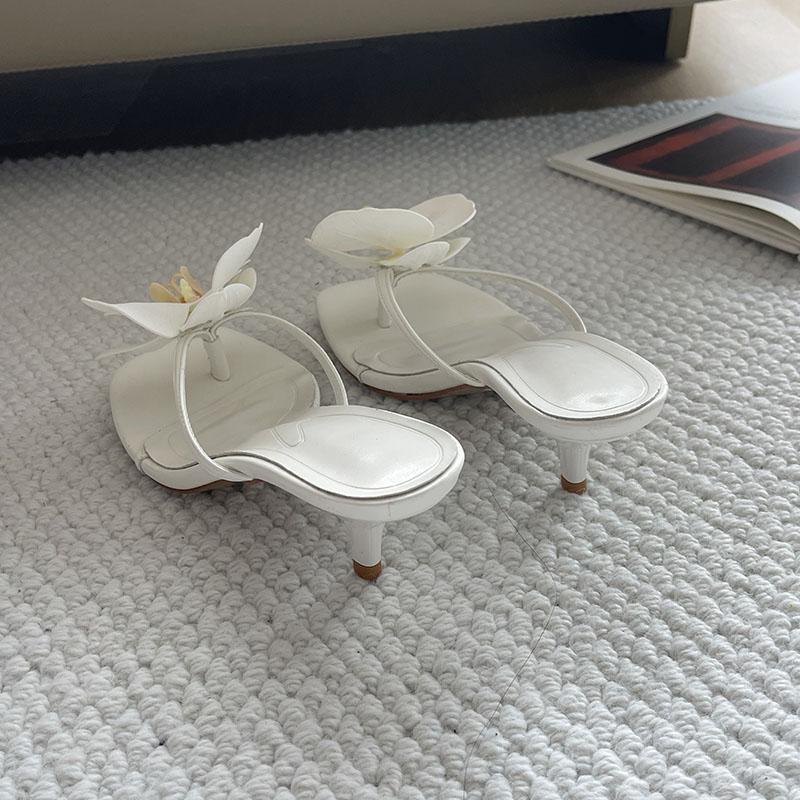 Módní nazouvací lodičky dámské střední podpatky boty módní květinové dámské tenké podpatky nazouvací boty dámské žabky obuv velká velikost 43