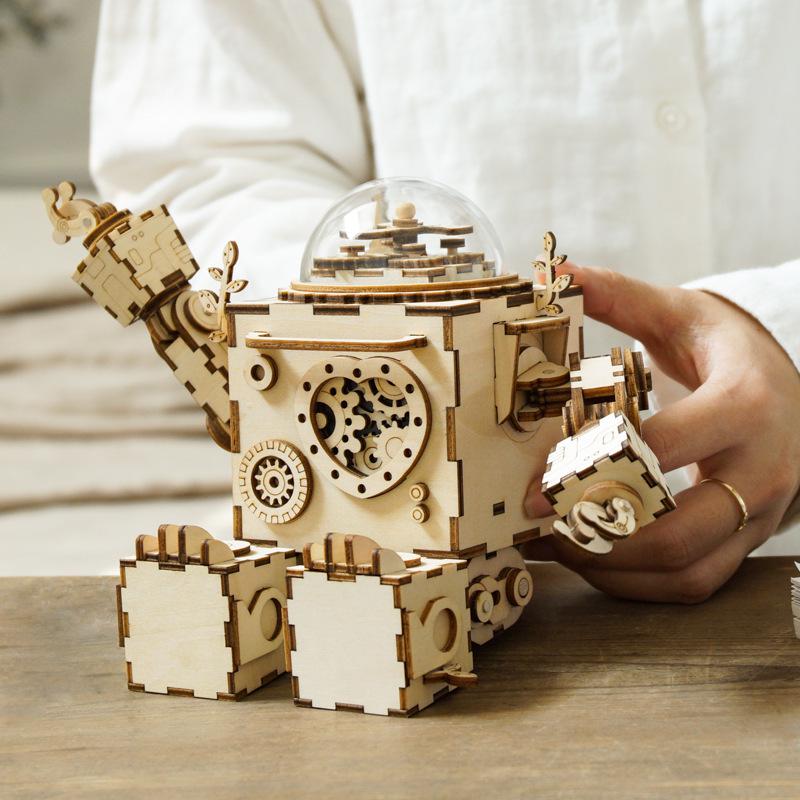 

Ruoke DIY Punk Style Robot Music Box - Creative Birthday Gift & Decoration for Kids