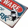 Vintage Metalowy Znak Ścienny Ostrzeżenie przed Rekinami Plaża Zamknięta Retro Wystrój Baru