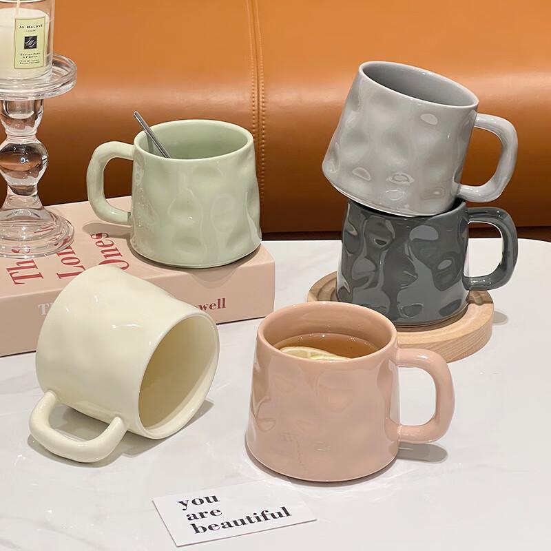 Hand-Textured Ceramic Mug with Lid and Spoon