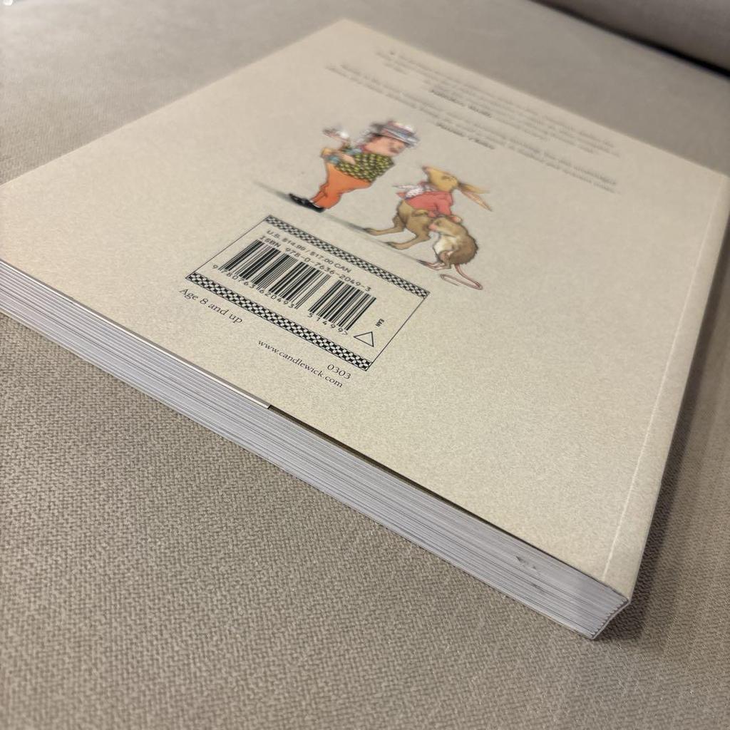 [USED] Foreign Books: Alice in Wonderland