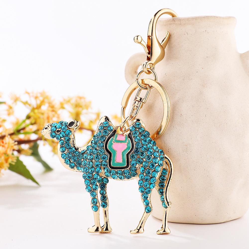 Strasskamel Nyckelring: Kreativt djurpendant för män och kvinnor