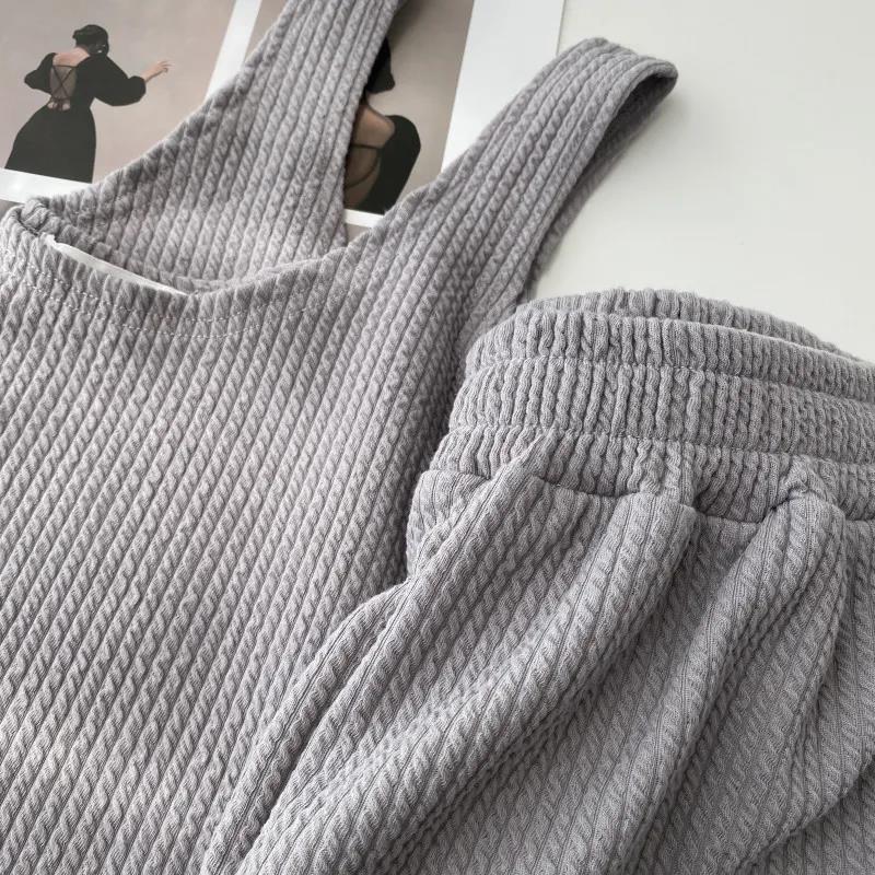 Three-Dimensional Jacquard Women's Casual Vest and Shorts Set - 2024 Summer Collection