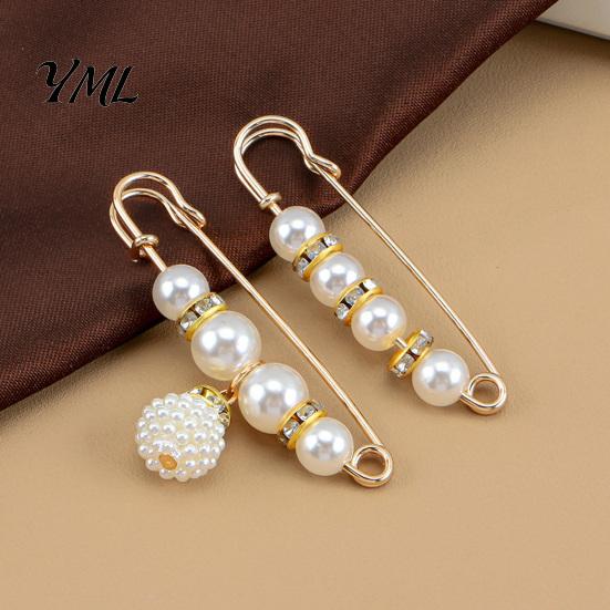 Neckline Fixation Clip 2Pcs Faux Pearl Waist Tightener for Pants, Reusable Cincher Pin Invisible Button Loose Jeans, No Sewing Waistband Skirts Jeans