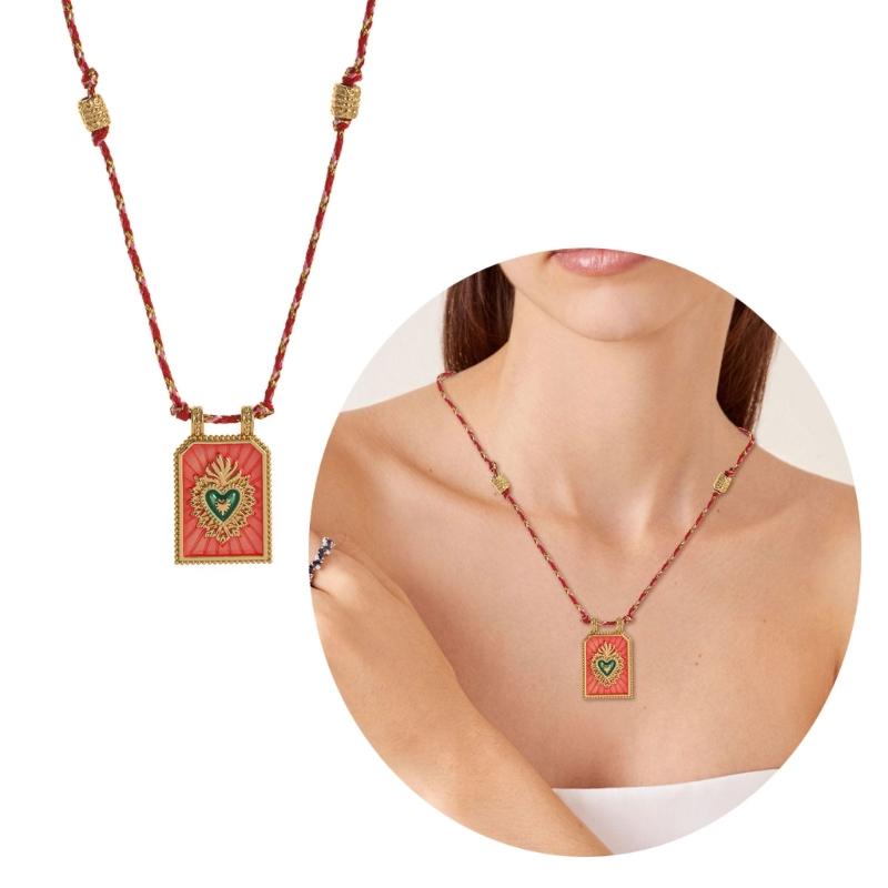 Gold Plated Retro Tarot Card Necklace Elegant Retro Tarot Card Necklace With Delicate Designs for Daily Wear Parties