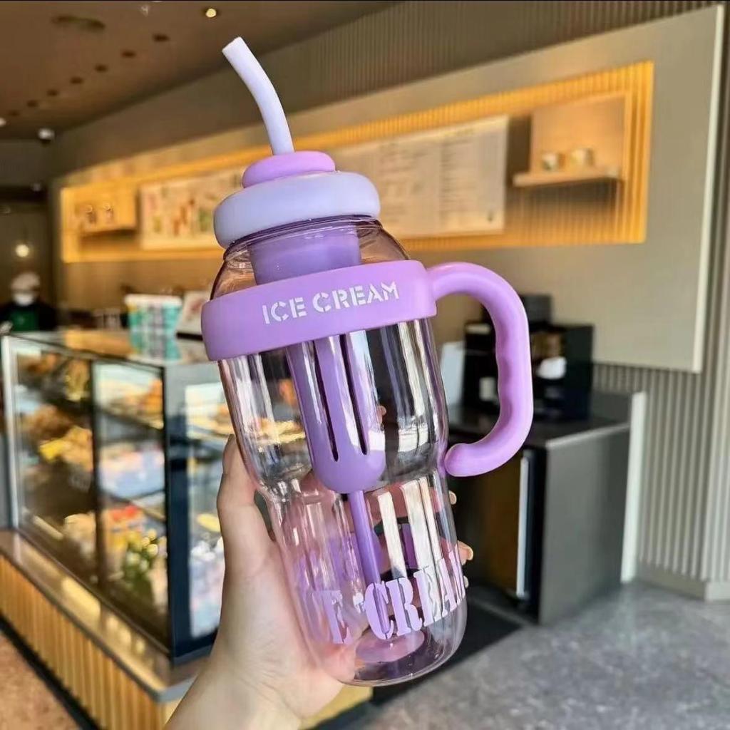 Large Capacity Girls' Giant Water Cup with Straw and Leak-Proof Design