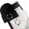 Niedliche und lustige lächelnde Strickmütze für Herbst und Winter, personalisiert und vielseitig, warme und ohrenschützende Wollmütze