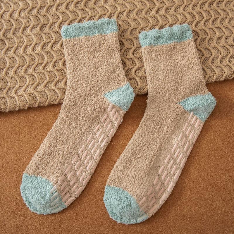 Non-shedding Coral Fleece Socks, Women's Glue Anti-slip Floor Socks, Star Half-fleece Winter Mid-calf Sleeping Socks