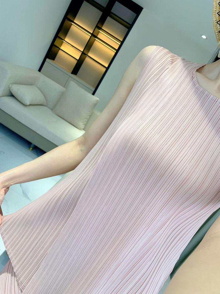 Elegant Summer Two-Piece Set: Irregular Top & Seaweed Wide-Leg Pants for Women