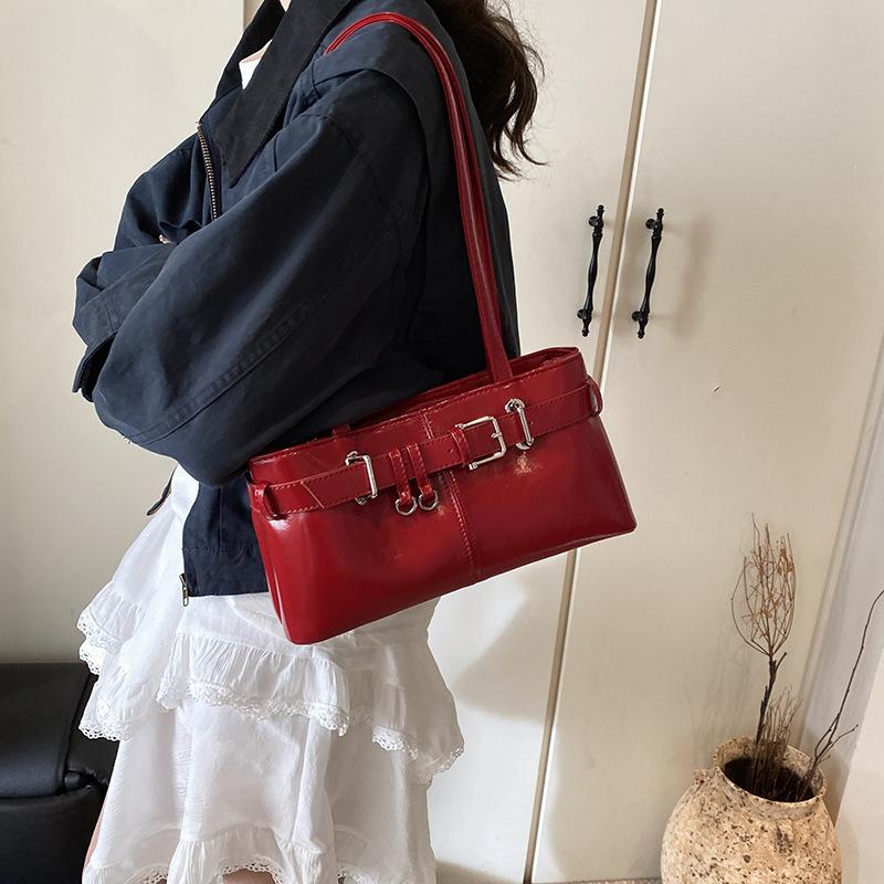 

Нишевая сумка-локомотив Spice Girl с высокой текстурой для поездок на работу, новая коллекция весна 2025, ретро, универсальная сумка подмышку, на плечо, сумка-тоут 29.5*9*15