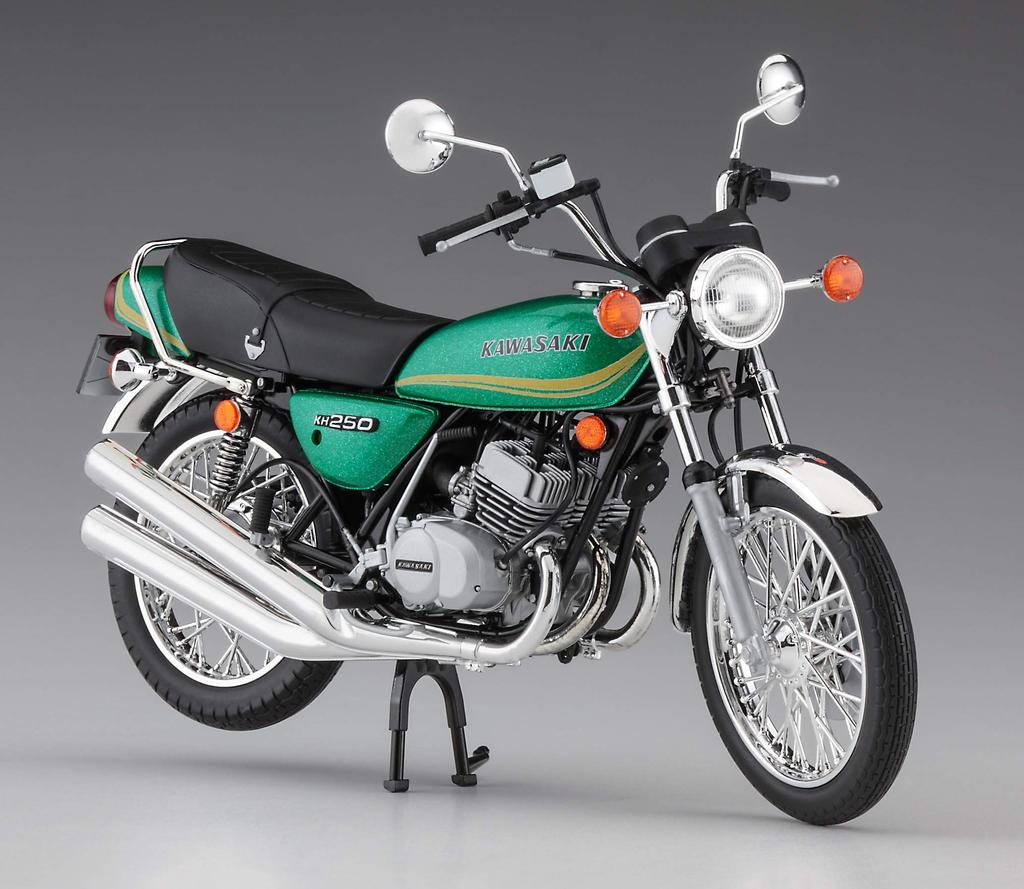 Hasegawa Motorcycle Series Kawasaki Plastic Model Kit BK8 1/12 KH250-B3/B5