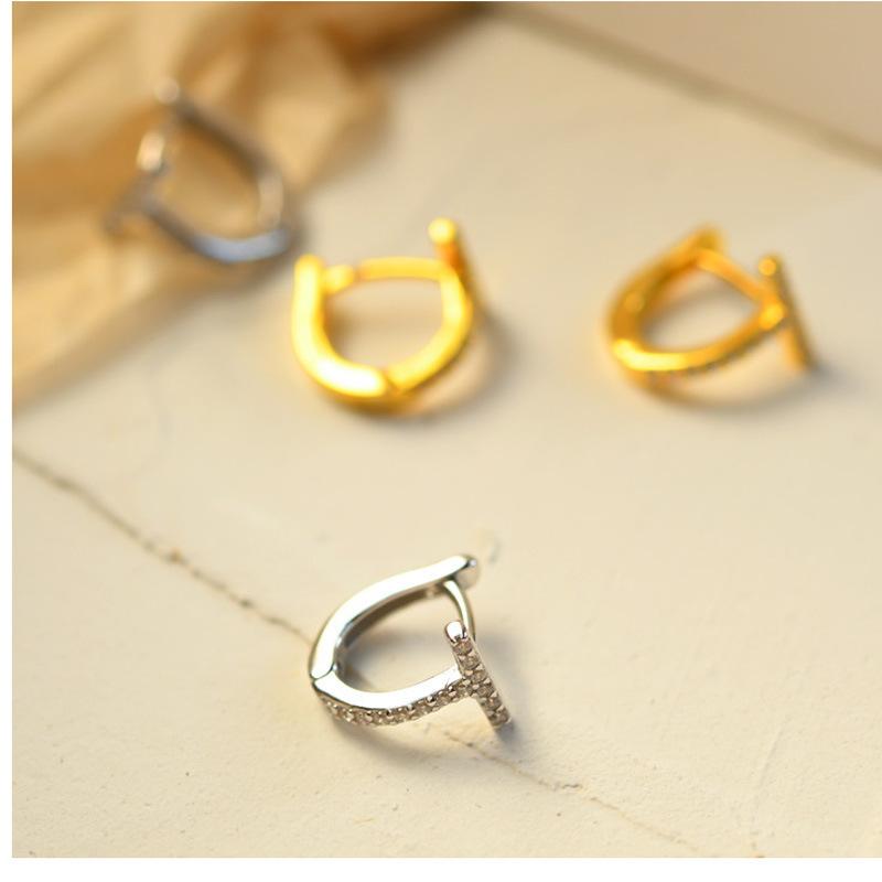 Korean Version of Fashion Ear Buckle Cold Wind High Sense Popular Cross Diamond Women's Simple Accessories Jewelry