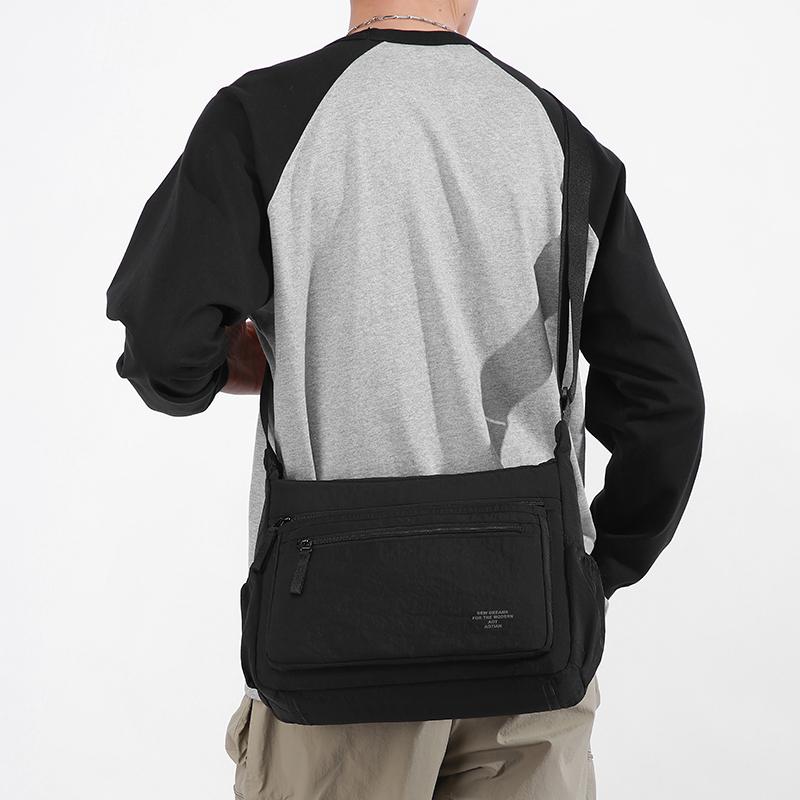 Nylonowa torba crossbody z wieloma kieszeniami na zamek błyskawiczny Regulowany pasek dla mężczyzn i kobiet