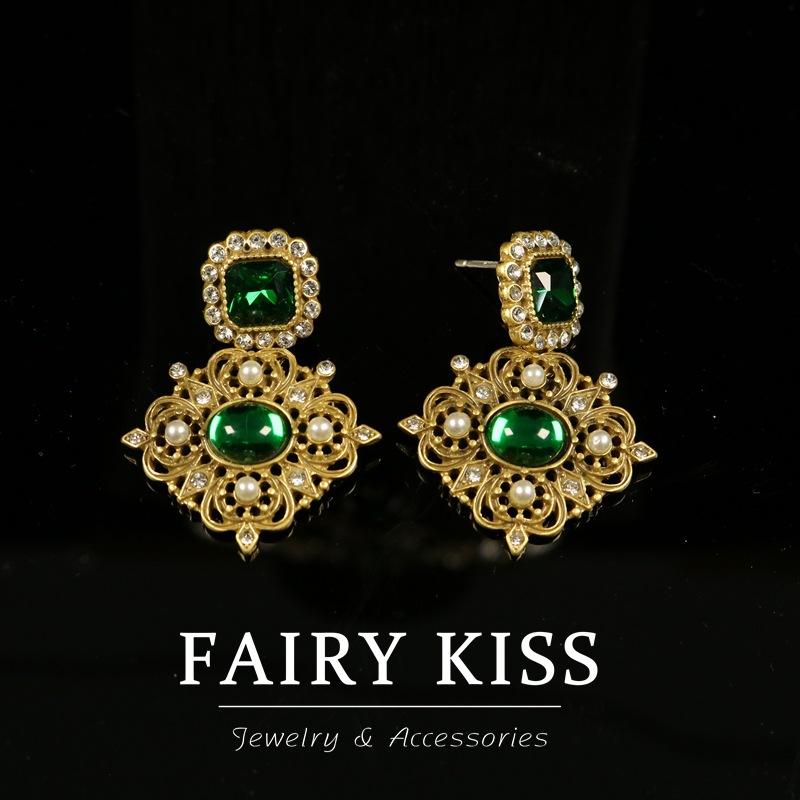 

Heavy Industry Beaded Sweater Chain Necklace Vintage Pearl Design, Diamond Versatile Earrings Earrings Set