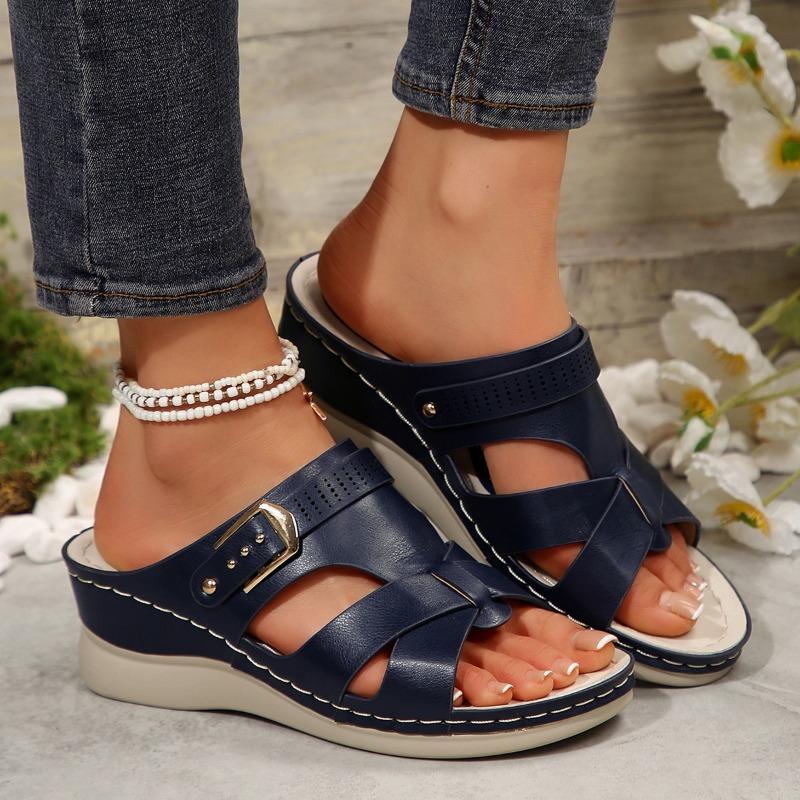 Thick-soled Slippers with Fish-mouthed Flat Heels and Beach Shoes