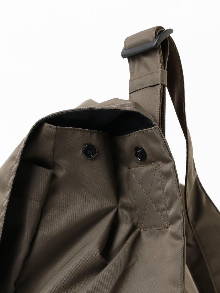 Beams Campus Bag [Special Order] SLOW NYLON SHOULDER BAG Men's Black Free Size 11610581421