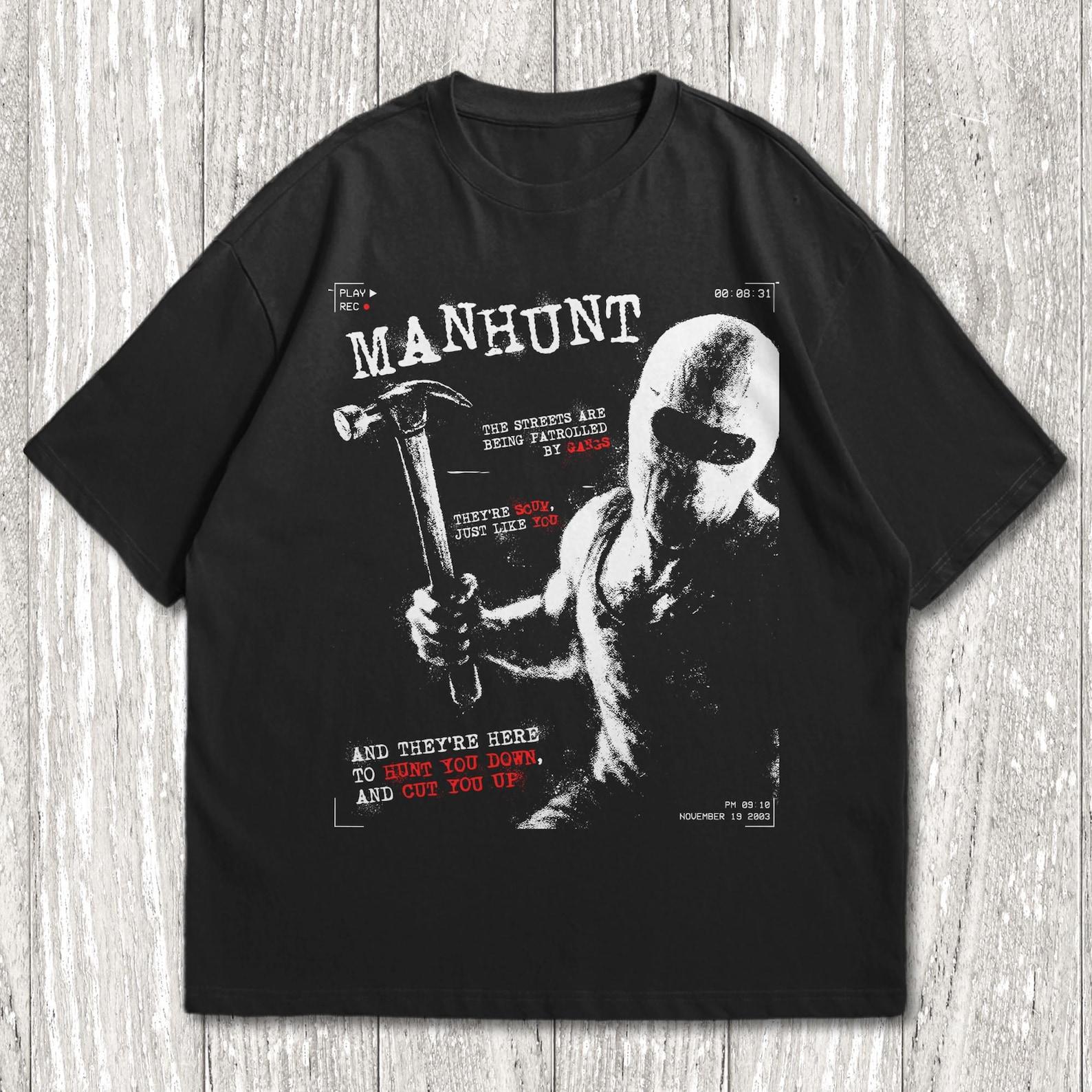 ManhunT-Shirt, Retro Video Game Graphic Tee, Manhunt Games T-Shirt, Vintage Gamer Gift, Y2K Survival Horror Apparel, Distressed Gaming Tee S