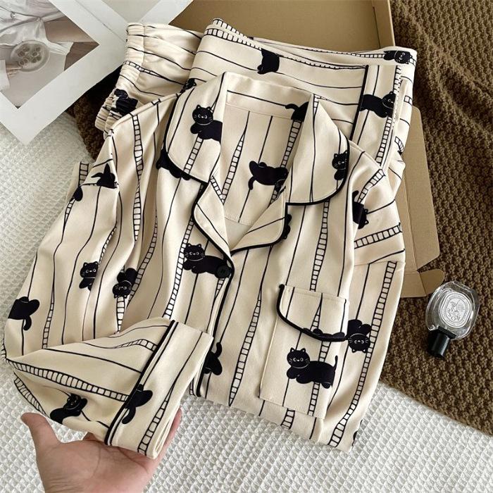 

Couple German velvet pajamas women s autumn and winter thickened long-sleeved lapels men s cardigan trousers set can be worn outside in stock XXXL