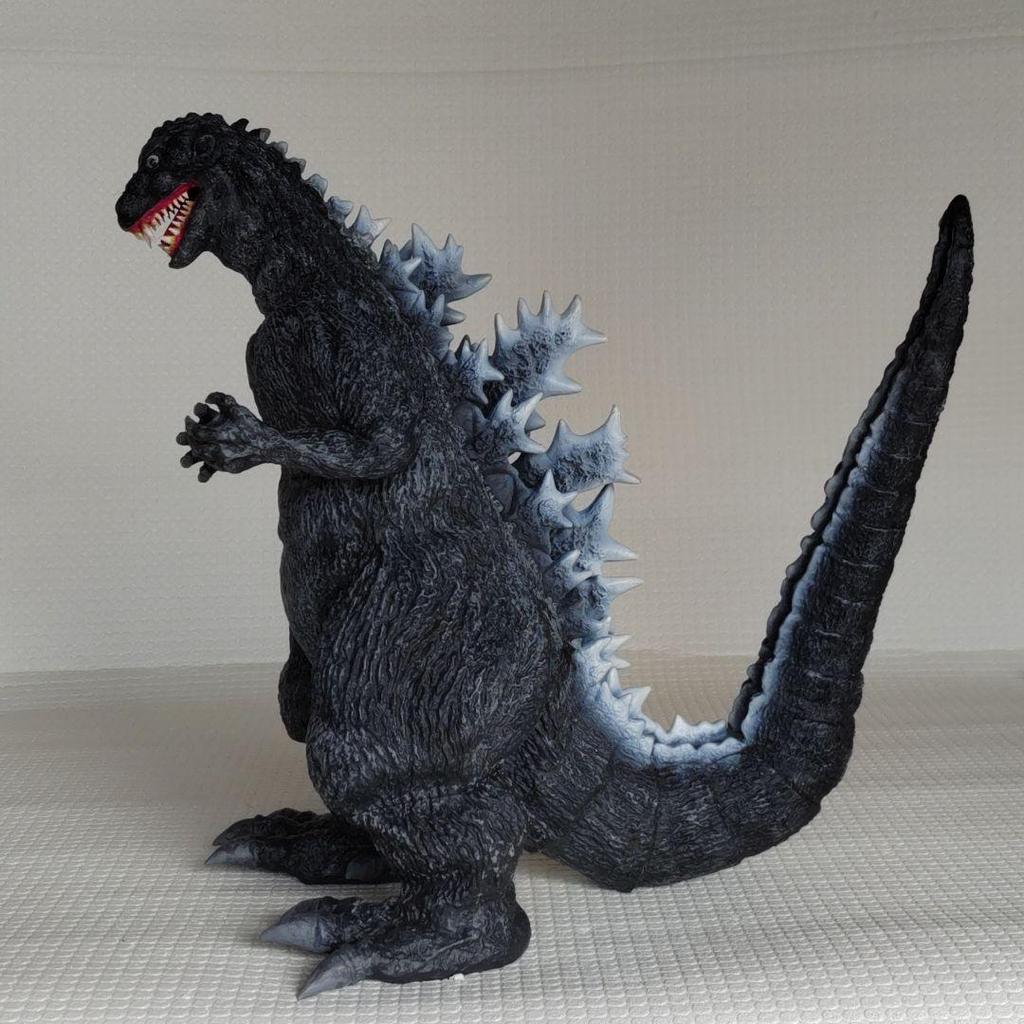 [USED] First Godzilla figure