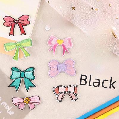 Samolepicí vyšívaný mašličkový záplata pro DIY dekoraci oblečení